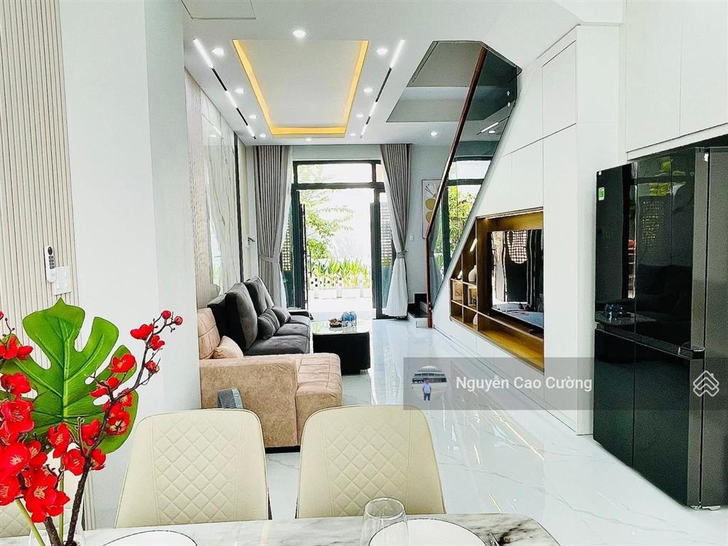 Giảm 400 triệu, nhà phố 4 tầng chỉ 5.69 tỷ thạnh lộc 19 giáp ngã tư ga, gần gò vấp