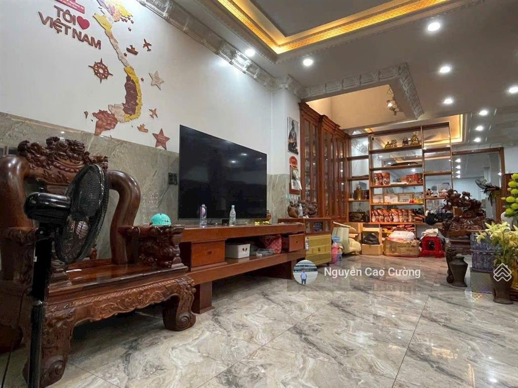 Biệt thự cao cấp trung mỹ tây 17 ngang khủng 8m sân đậu 2 ô tô, nội thất gỗ cao cấp