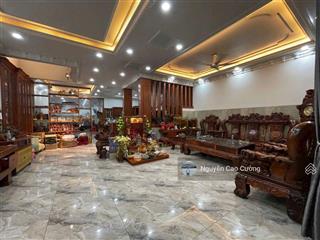 Biệt thự cao cấp trung mỹ tây 17 ngang khủng 8m sân đậu 2 ô tô, nội thất gỗ cao cấp