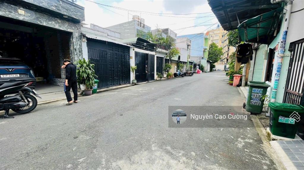 Biệt thự cao cấp trung mỹ tây 17 ngang khủng 8m sân đậu 2 ô tô, nội thất gỗ cao cấp