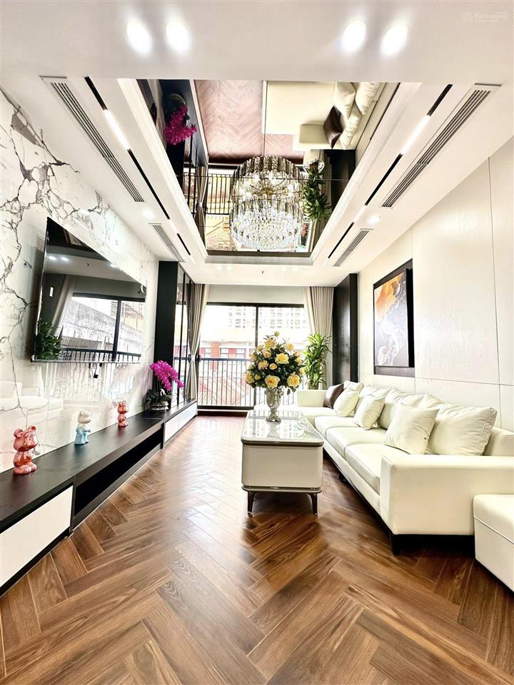 Chính chủ nhà đẹp, mới xây, 7 tầng, thang máy, ôtô vào nhà, full nội thất, ở sướng, trung kính