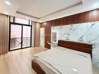 Chính chủ tìm chủ mới nhà 90m2 x 5 tầng, thang máy, vỉa hè 5m, thoáng sáng  ở sướng, kđt văn phú