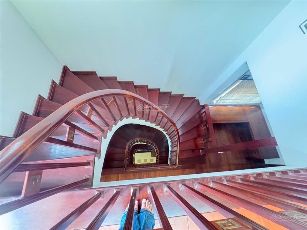 Mặt phố bà triệu  hai bà trưng, 79m2 6tầng, ở sướng, kinh doanh đỉnh, giá đầu tư, sát hồ hoàn kiếm