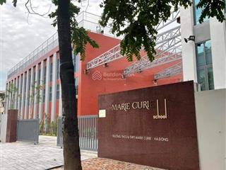 Chính chủ bán gấp nhà 90mx 5tầng thang máy, thoáng sángở sướng,sát trường marie curie, kđt văn phú