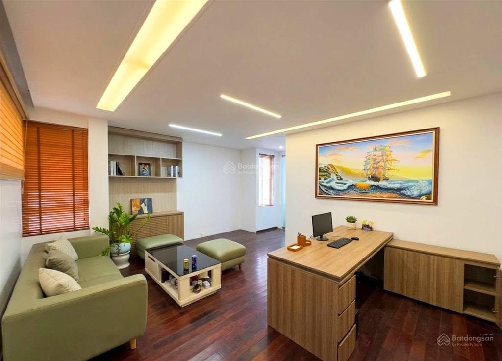 Chính chủ cần bán 109m² x 5 tầng, thoáng sáng  ở sướng, gần trường phan bội châu  kđt văn quán