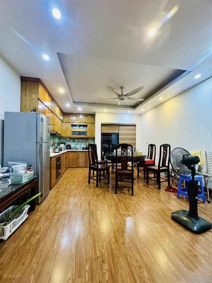 Chính chủ bán gấp nhà 87m2x 5 tầng, thoáng sáng  ở sướng, gần trường phan bội châu  kđt văn quán