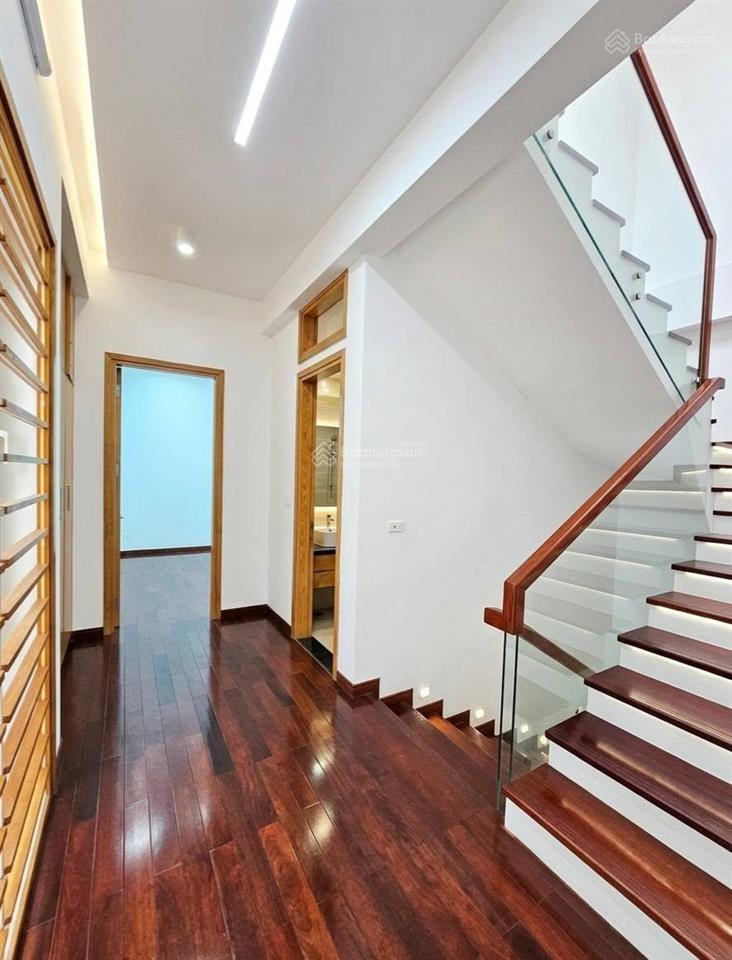 Chính chủ bán gấp 71m2x 5tầng, ôtô tránh, thoáng sáng ở sướng, sát trường tesla, tổng cục 5 yên xá
