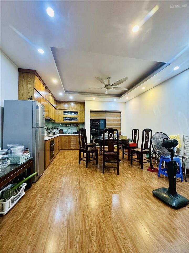 Chính chủ bán gấp nhà 87m2x 5 tầng, thoáng sáng  ở sướng, gần trường phan bội châu  kđt văn quán