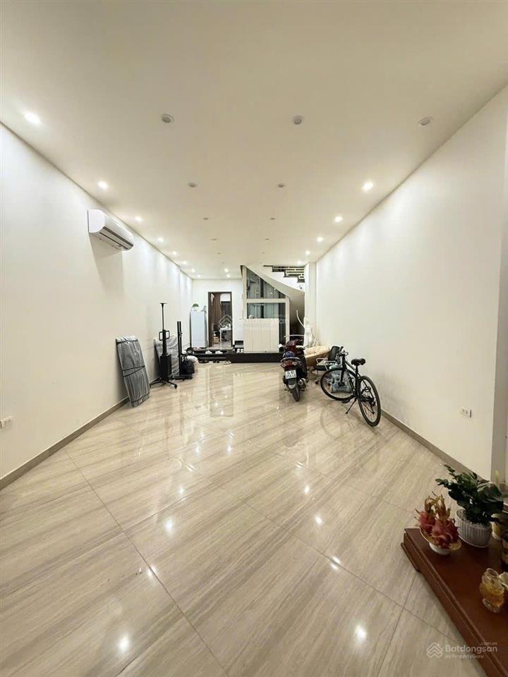 Chính chủ nhà đẹp 101m2x 5tầng, ôtô tránh, thoáng sángở sướng, sát trường tesla, tổng cục 5 yên xá
