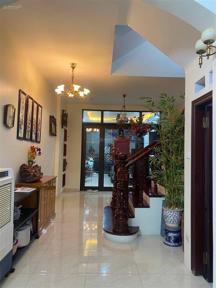 Chính chủ nhà đẹp 68m2x 5tầng, ôtô tránh, thoáng sáng ở sướng, sát trường tesla, tổng cục 5 yên xá