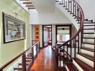 Lô góc, mặt phố bà triệu, vị trí kim cương, sát hồ hoàn kiếm, 79m2x6tầng, kinh doanh, dòng tiền đều