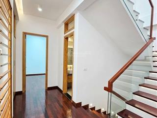 Chính chủ cần bán 89m2 x 5 tầng, thoáng sáng  ở sướng, chỉ 2 phút con đến trường  kđt văn quán