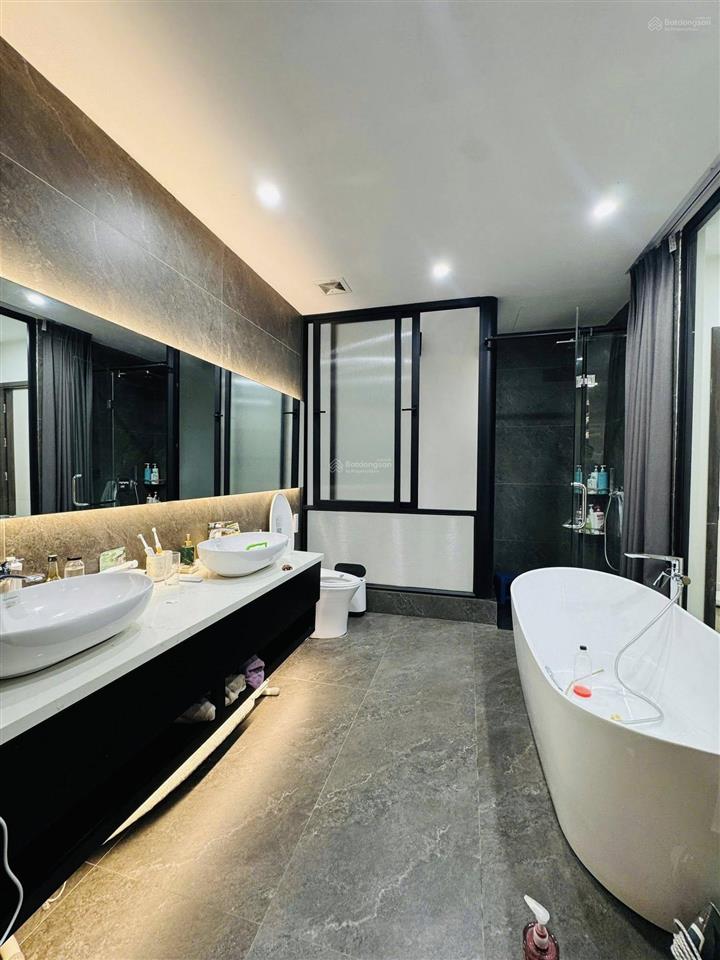 Chính chủ cần bán 87m2x 5 tầng, thoáng sáng  ở sướng, gần hồ, gần trường ban mai  kđt văn quán