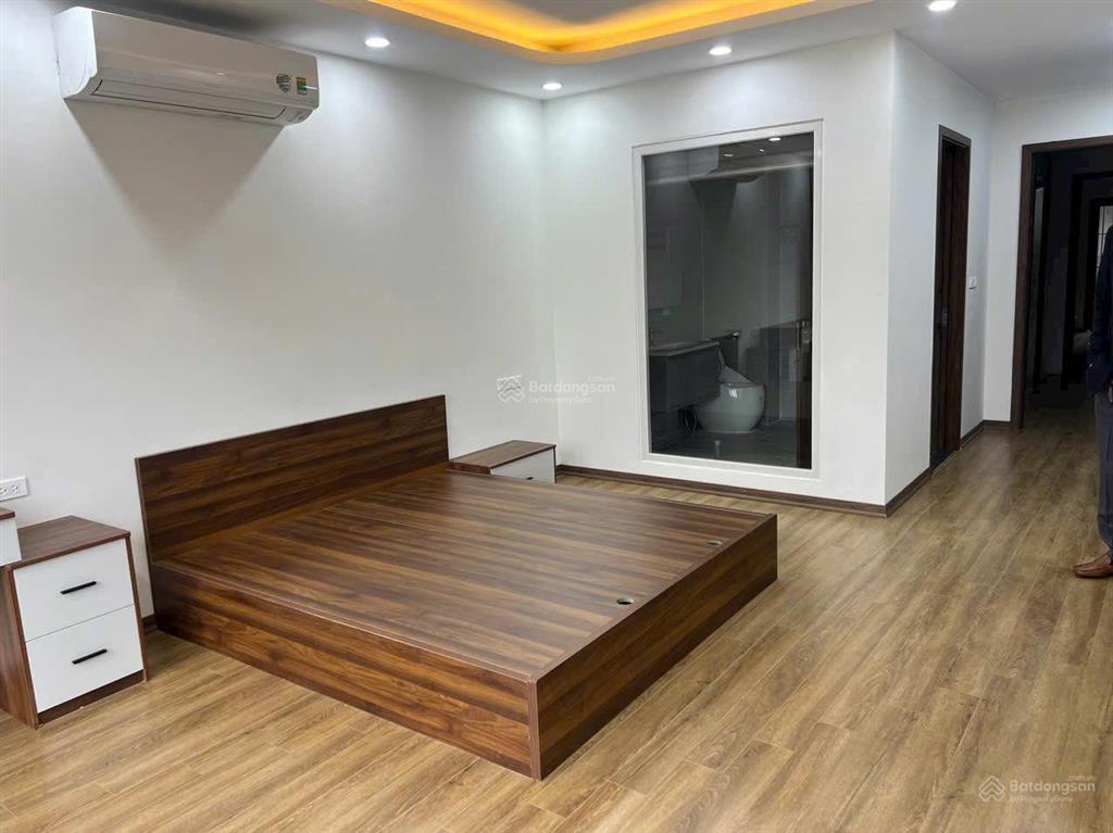 Chính chủ nhượng lại căn nhà 89m2 x 5 tầng, thoáng sáng  ở sướng, gần hồ  kđt văn quán
