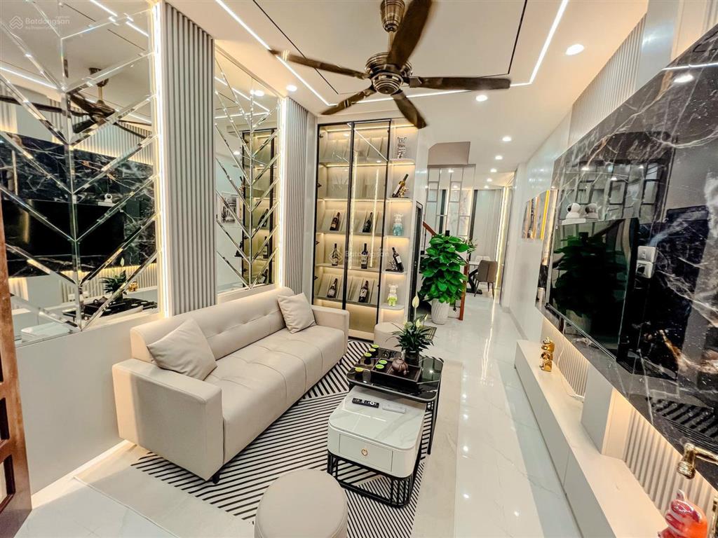 Chính chủ bán nhanh nhà 71m x4 tầng, ôtô tránh, kinh doanh đa ngành, thoáng sáng  ở sướng, tô hiệu