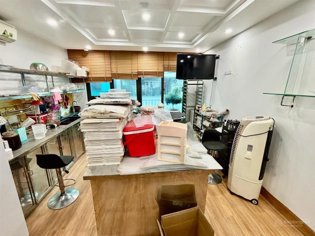 Chính chủ mặt phố nguyễn chánh 66m2 x8 tầng, thang máy, kinh doanh đỉnh cao, dòng tiền đều