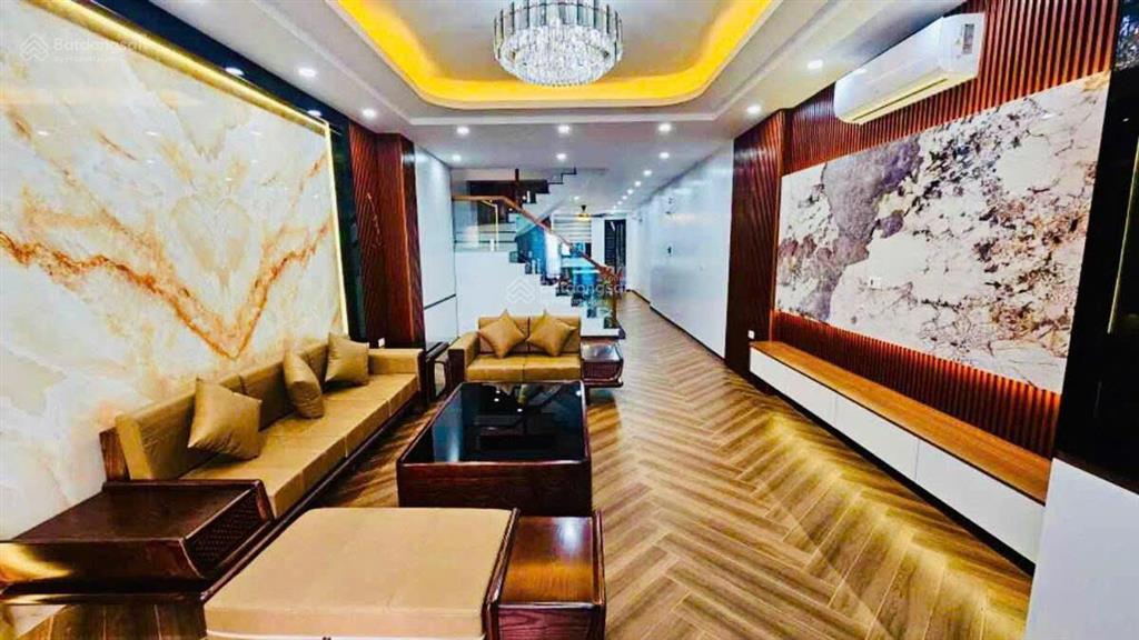 Chính chủ gộp bank 90m x5tầng, thang máy, thoáng sáng ở sướng, sát trường marie curie, kđt văn phú