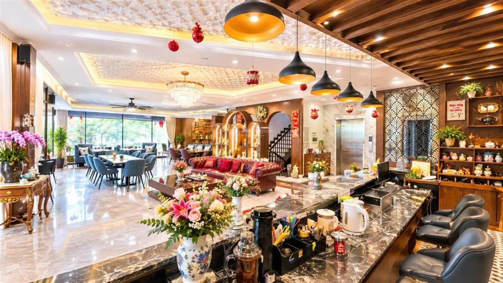 Lô góc, mặt phố trần kim xuyến, vị trí kim cương, 268m x 6 tầng, kinh doanh đa ngành, dòng tiền đều