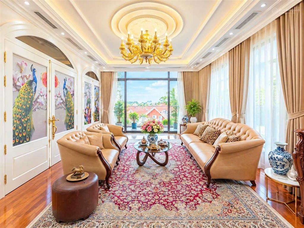 Lô góc, mặt phố trần kim xuyến, vị trí kim cương, 268m x 6 tầng, kinh doanh đa ngành, dòng tiền đều