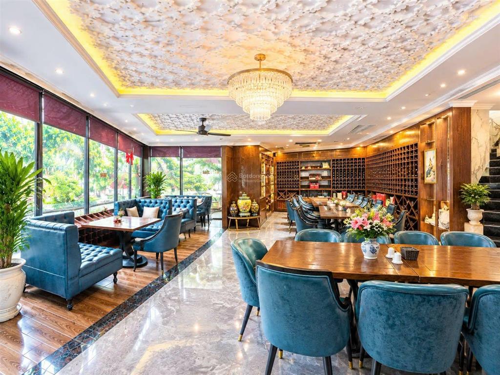Chính chủ bán gấp lô góc, mặt phố trần kim xuyến, 271m x 6 tầng, kinh doanh đa ngành, dòng tiền đều