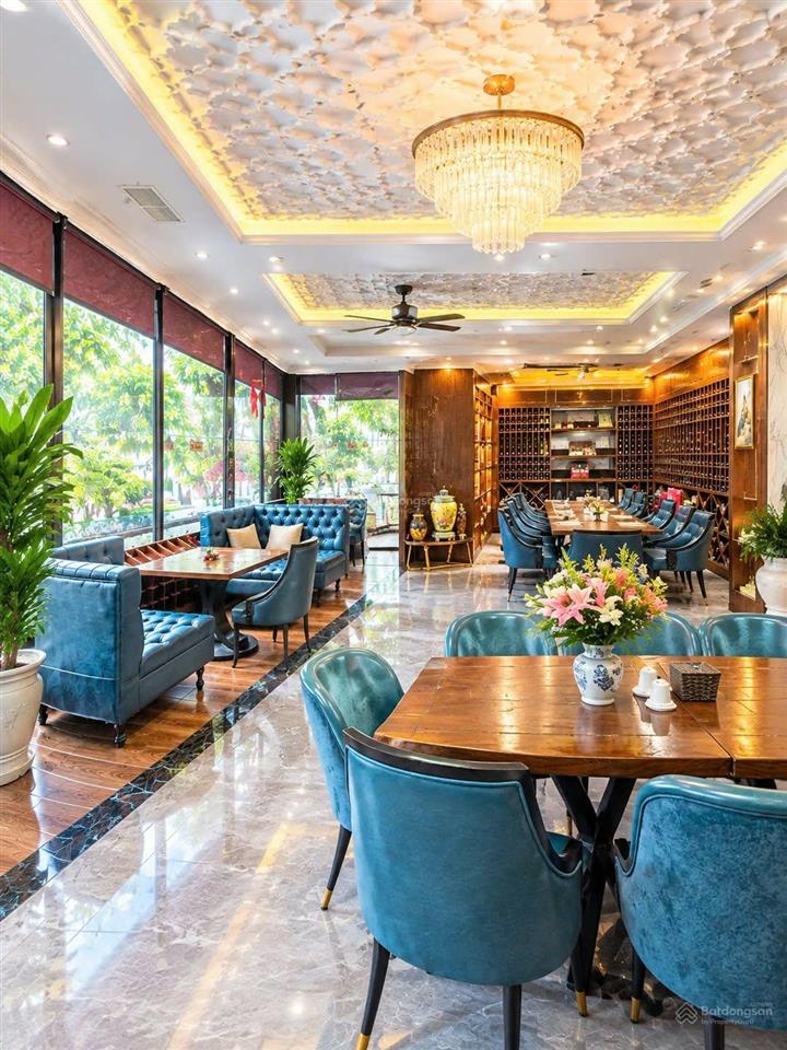 Chính chủ gộp bank lô góc, mặt phố trần kim xuyến,271m x6tầng, thang máy, kinh doanh, dòng tiền đều