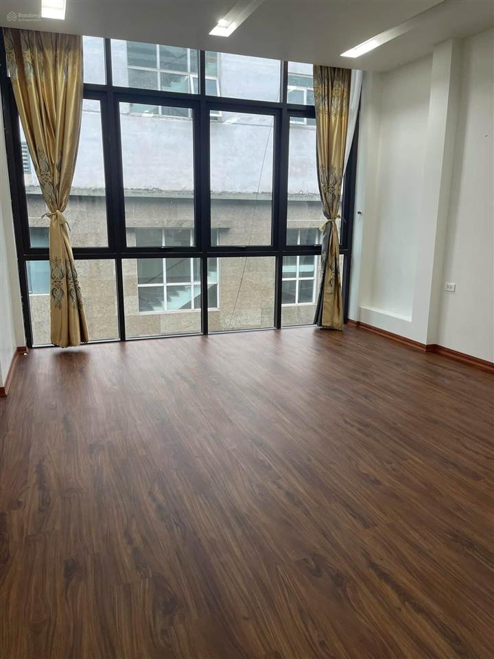Chính chủ gộp bank 64m x 6 tầng, thang máy, ô tô tránh, thoáng sáng  ở sướng, nguyễn thị định