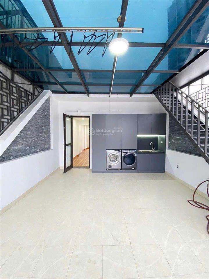 Cần cho thuê nguyên căn siêu xịn tại hoàng huy mall