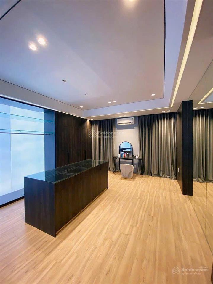 Cần cho thuê nguyên căn siêu xịn tại hoàng huy mall