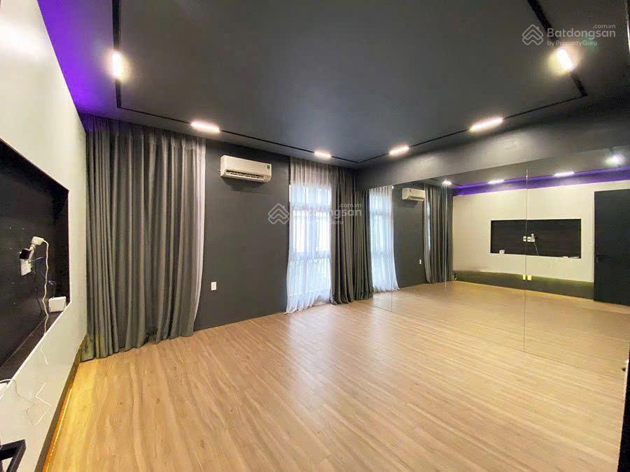 Cần cho thuê nguyên căn siêu xịn tại hoàng huy mall