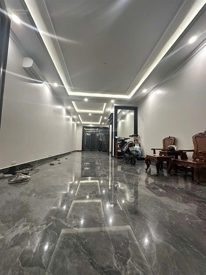 Cho thuê mặt bằng tầng 1 siêu đẹp tại hoàng huy mall