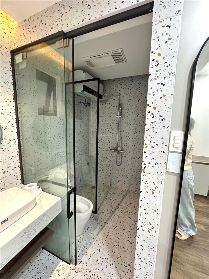 Cho thuê nhà full đồ xịn xò mới tinh ở hoàng huy mall + thang máy