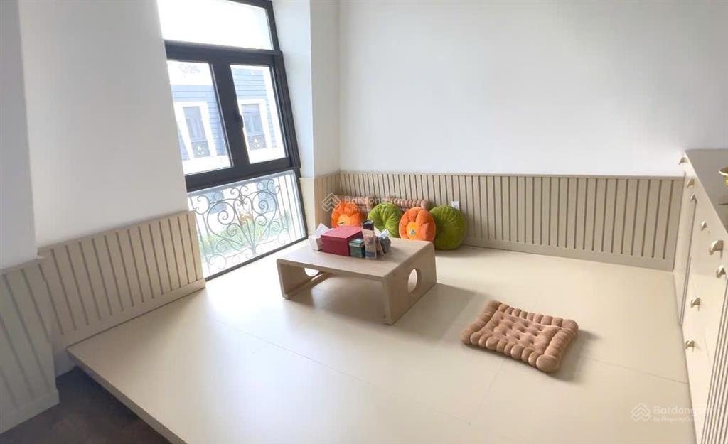 Cho thuê nhà full đồ xịn xò mới tinh ở hoàng huy mall + thang máy