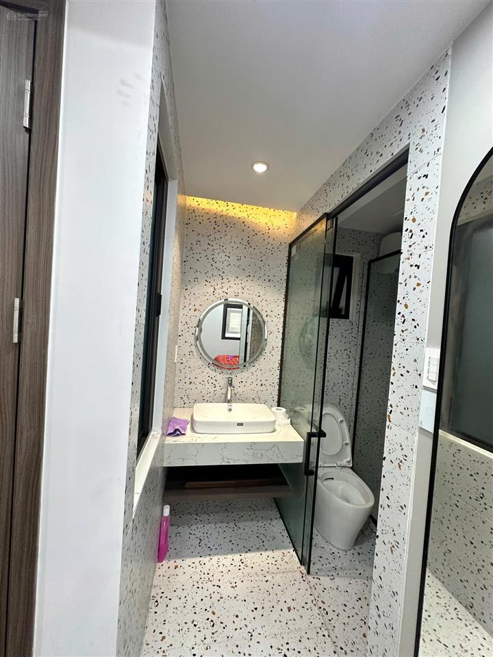 Cho thuê nhà full đồ xịn xò mới tinh ở hoàng huy mall + thang máy