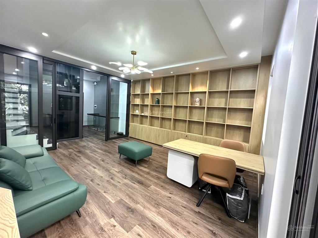 Cho thuê nhà full đồ xịn xò mới tinh ở hoàng huy mall + thang máy