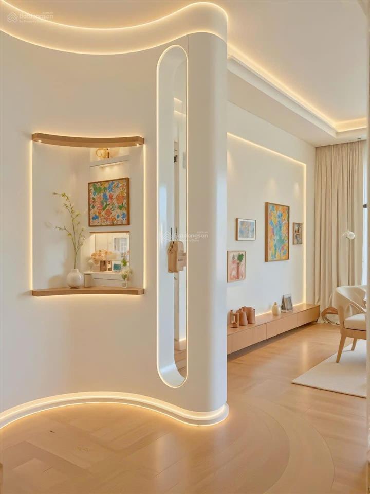 Bán căn hộ 3pn, 141m2, green diamond 93 láng hạ, 17 tỷ vnd  em nguyên 0976 647 ***