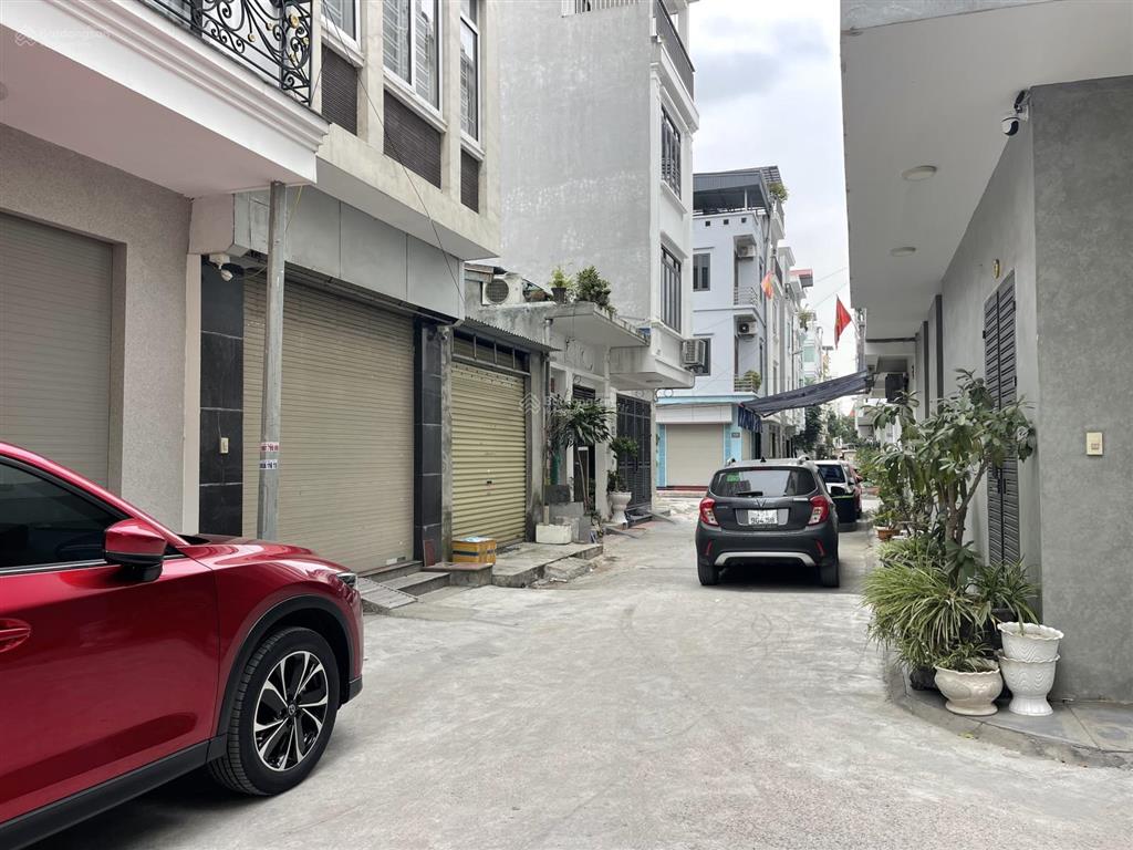 40m2 đất tđc sao sáng 654 ngô gia tự  đường 6m  hướng đông