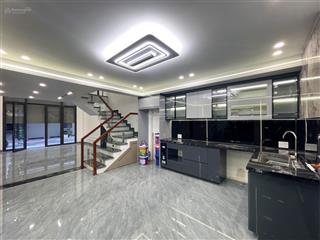 Nhà 5 tầng xây mới tuyến 2 ngô gia tự  60m2 ngang 4.6m  ngõ 6m oto đỗ cửa 24/7  hướng đông