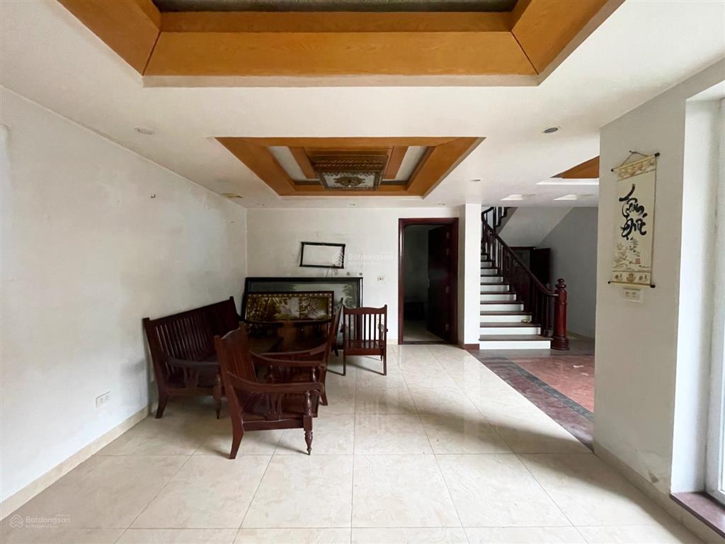Biệt thự 3 tầng lô 3d lê hồng phong  200m2 ngang 10m  đường 22m