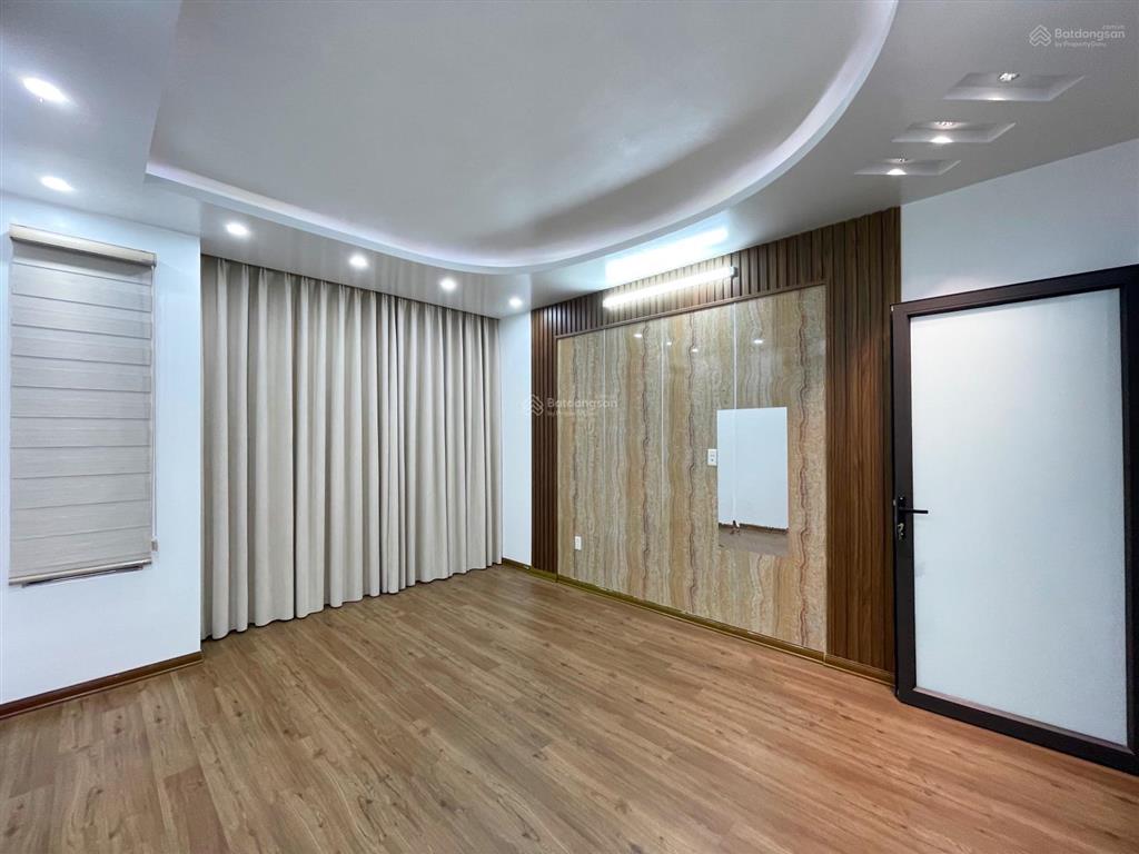 Nhà 4 tầng dân xây phân lô lê hồng phong  60m2  tây nam