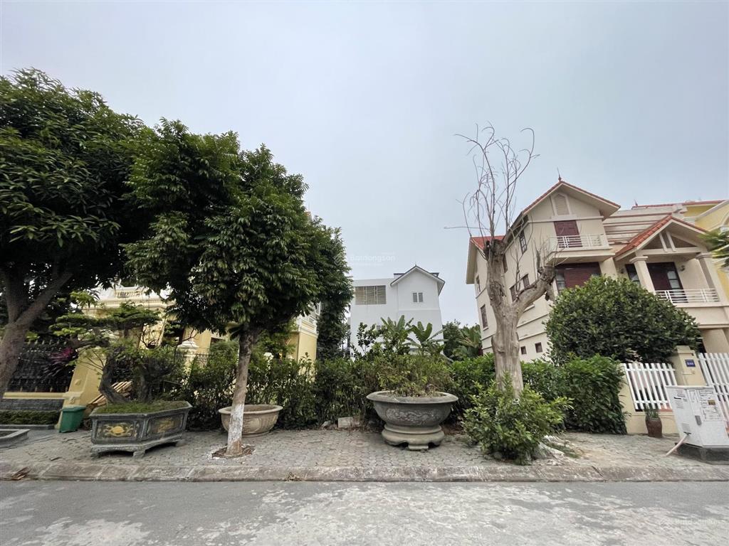 335m2 đất khu biệt thự sao đỏ  ngang 15m  tây nam
