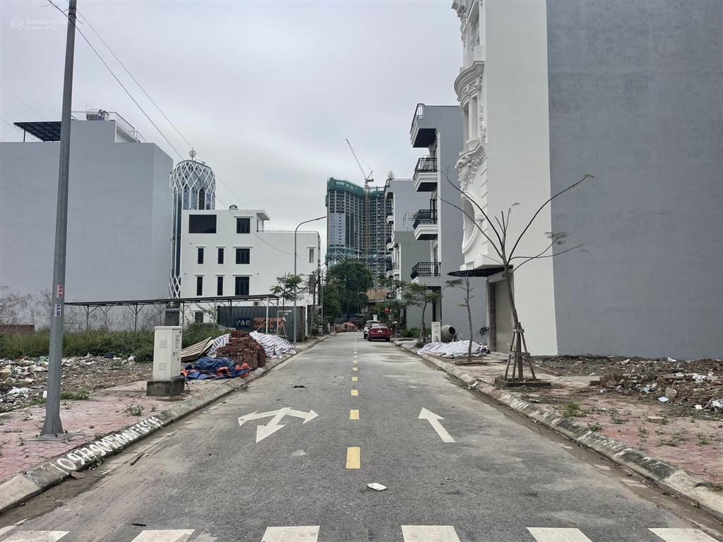 63m2 đất tđc cây đa tuyến 2 bạch thái bưởi  ngang 4.5m  đông nam