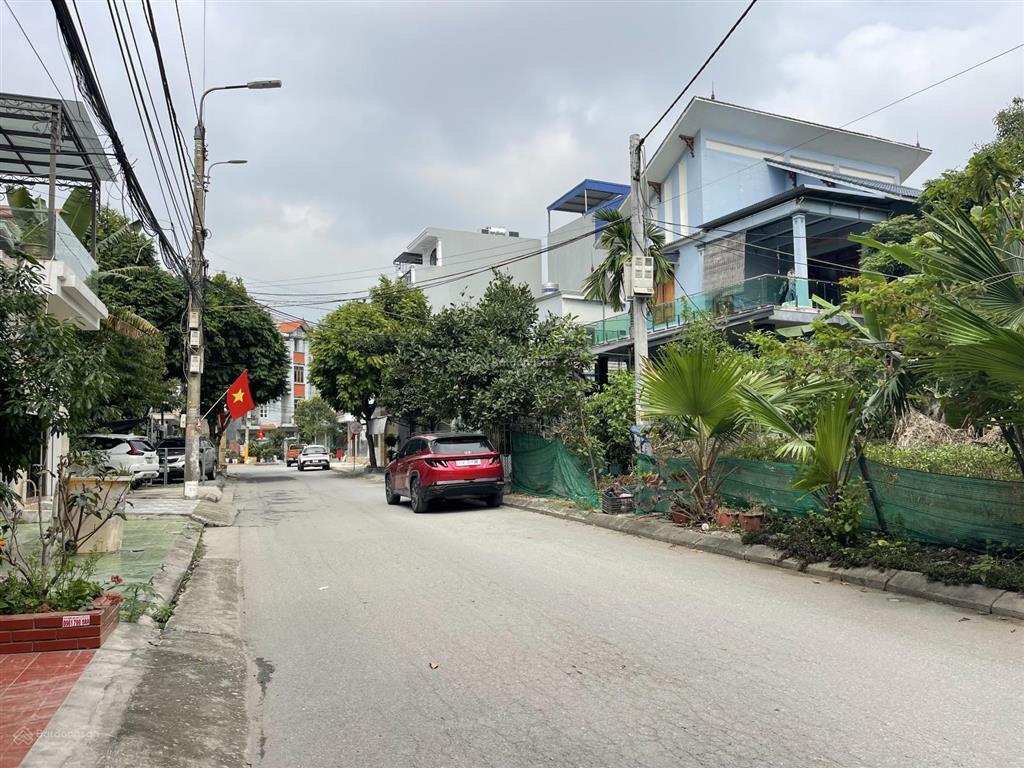 Lô góc 90m2 khu phân lô 193 văn cao  ngang 4.5m  đường 12m