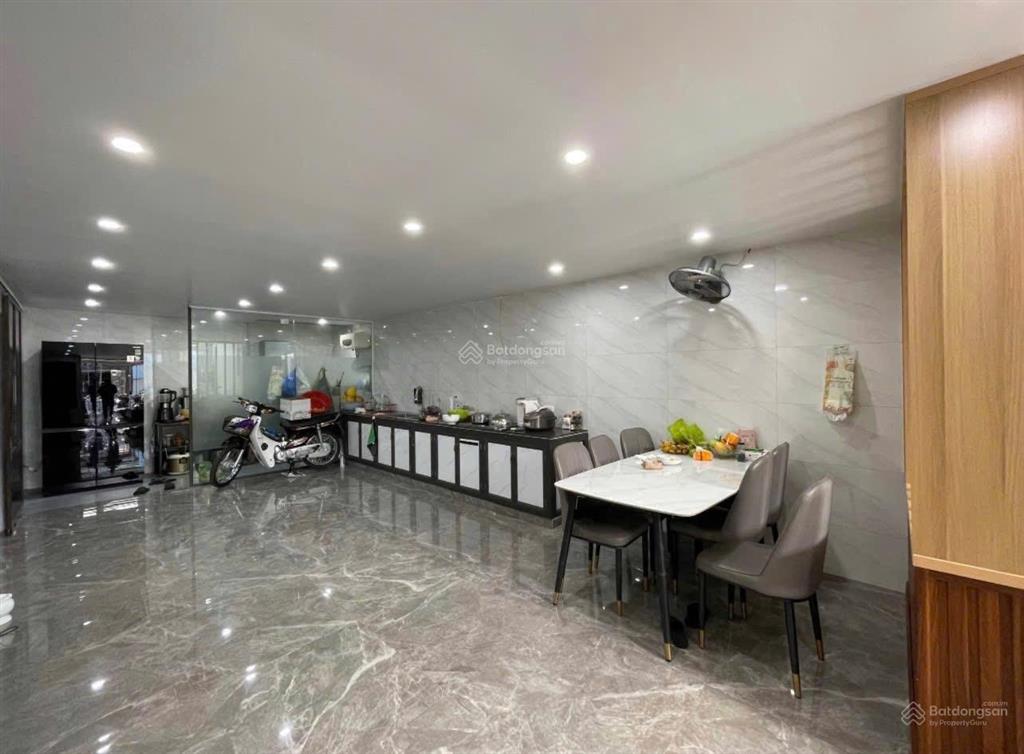 Nhà 2 tầng dân xây tđc nam hải 2  ngô gia tự  120m2 ngang 8m  đông tứ trạch