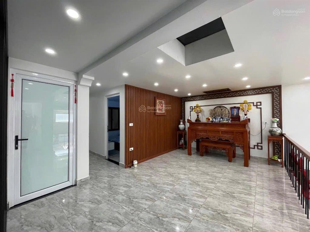 Nhà 2 tầng dân xây tđc nam hải 2  ngô gia tự  120m2 ngang 8m  đông tứ trạch
