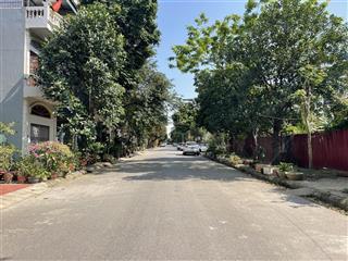 180m2 đất lô 17 lê hồng phong gần amakong  ngang 9m  hướng nam