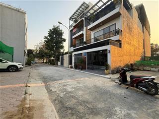 124.9m2 đất khu biệt thự vườn hồng  ngang 6.2m  đông bắc