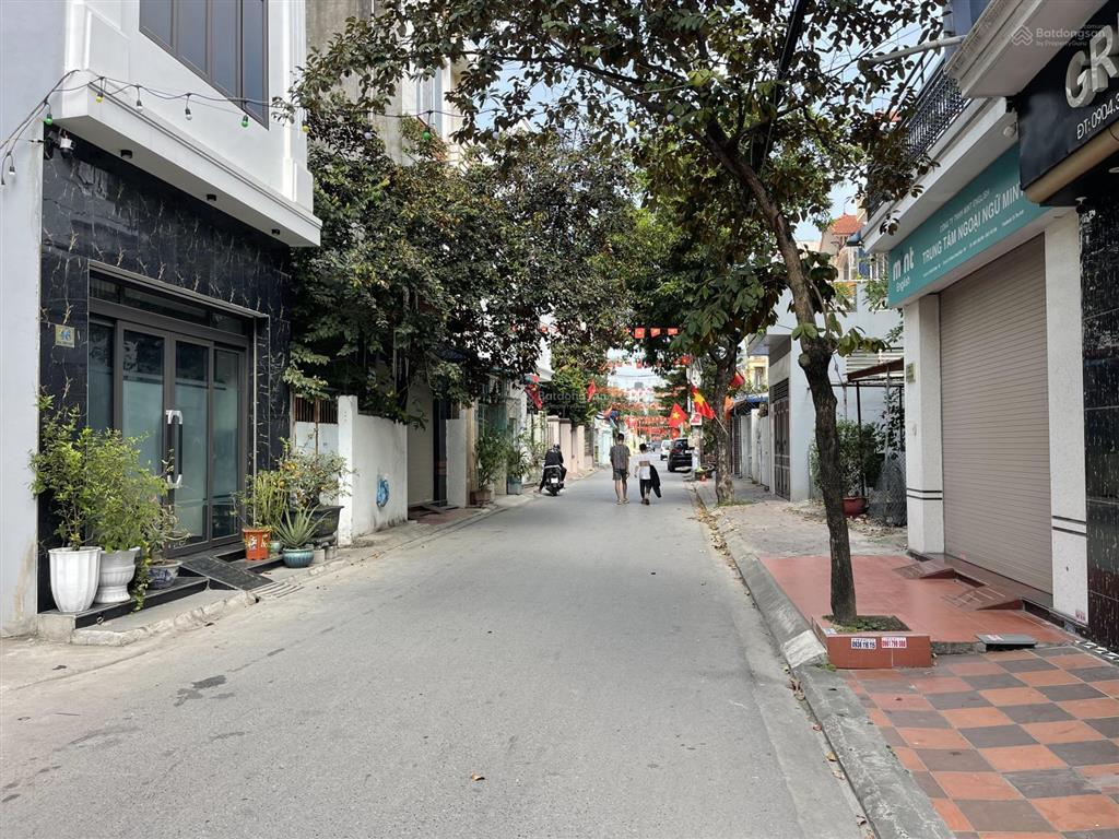 106,6m² đất mặt đường nam trung hành  ngang 5m  hướng nam