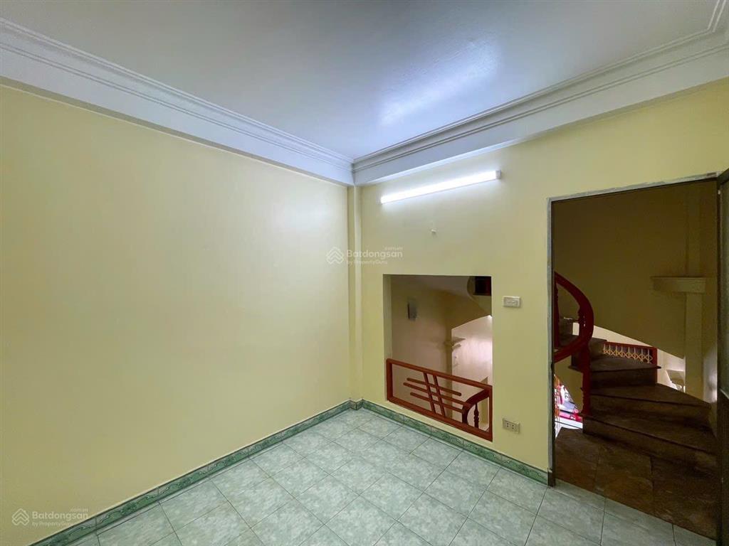 Nhà 3 tầng 30m2 lô 22 lê hồng phong  điểm đẹp kinh doanh tốt