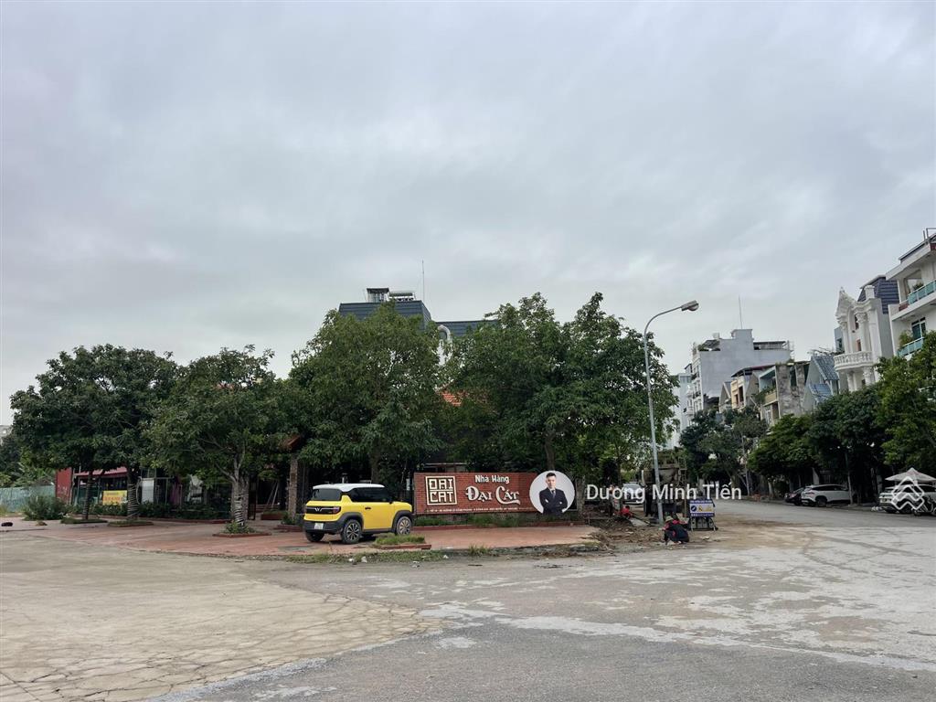 170m2 đất lô 3d lê hồng phong  ngang 10m  đường 40m  hướng nam
