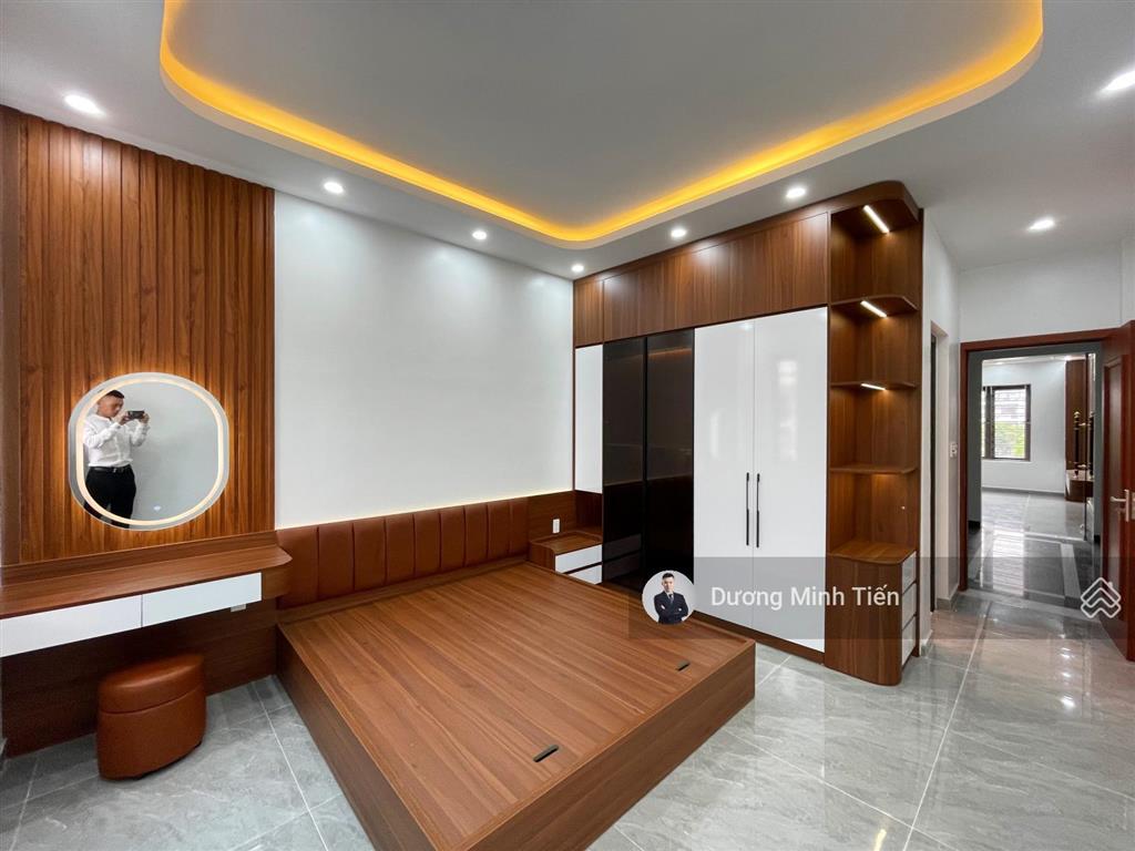 Bán gấp! nhà 4 tầng xây mới thang máy đằng hải  68m2  đường 6m